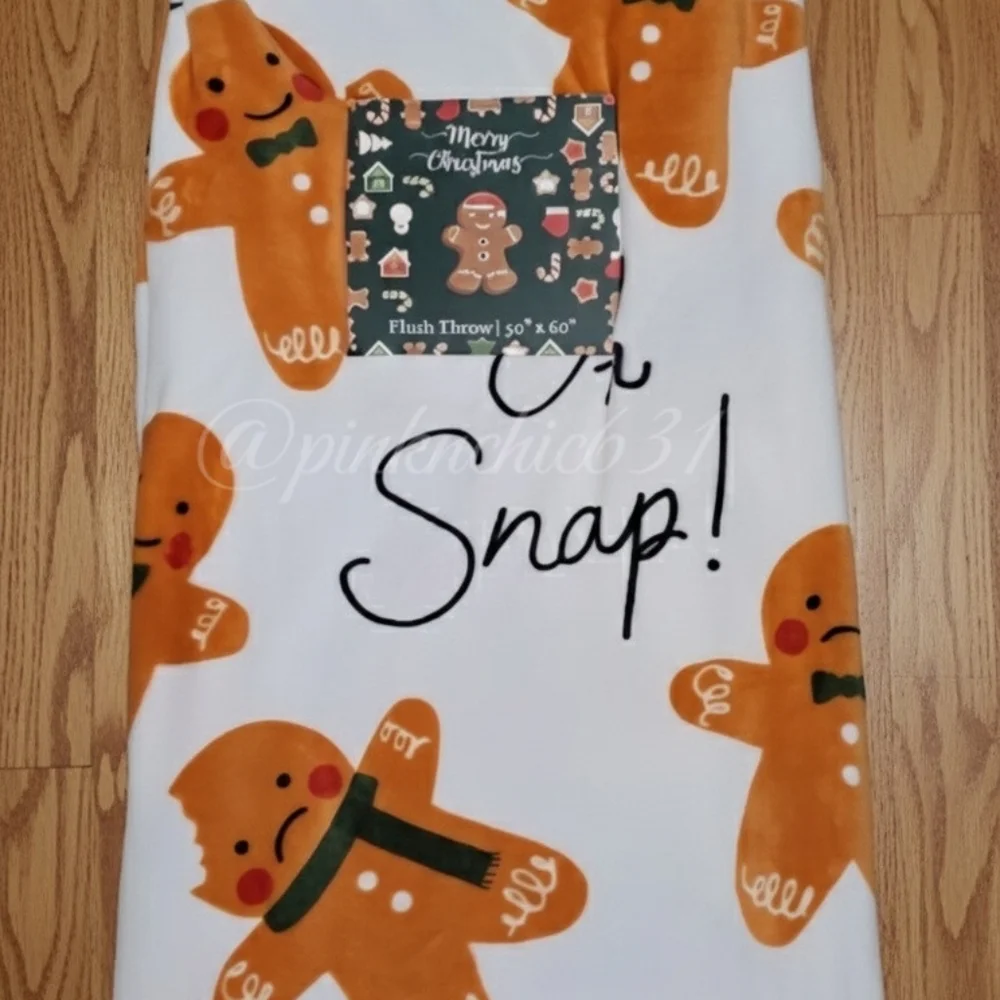 Merry Christmas Oh Snap Gingerbread Man Cookie Plush Throw Blanket